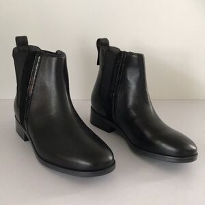 Rockport  Larkyn Chelsea Leather Ankle Boots